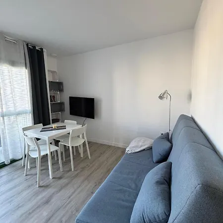 Lägenhet Pakki House *